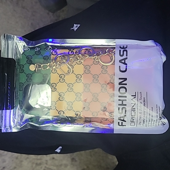 Iphone 13 pro case - Picture 2 of 2